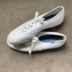 Keds White Canvas Shoes